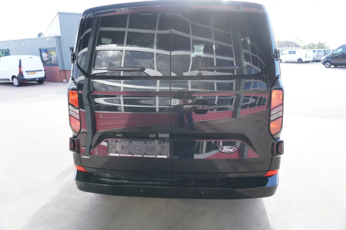 340L 2.5 PHEV 233PK L2H1 Limited Automaat 9 Persoons nr. V045 | Hybride | Airco | Adap. Cruise | Navigatie | 360 Camera | Schuifdeur L+R