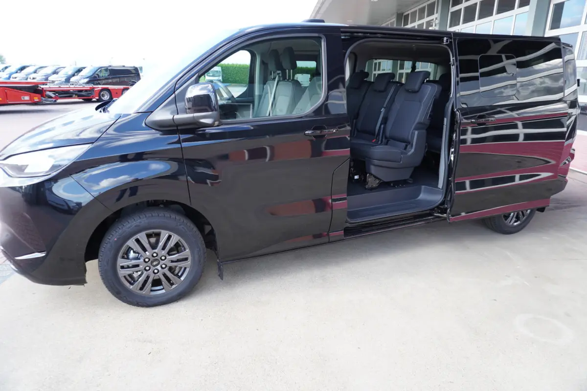 340L 2.5 PHEV 233PK L2H1 Limited Automaat 9 Persoons nr. V045 | Hybride | Airco | Adap. Cruise | Navigatie | 360 Camera | Schuifdeur L+R