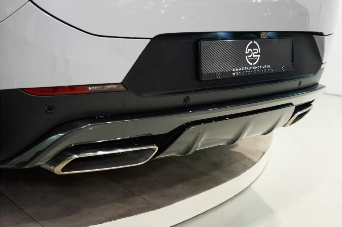 3.0 P460e S PHEV 460PK | Borasco Grey | Pano | Sfeer | Meridian | 360 | 5 JAAR FABRIEKSGARANTIE