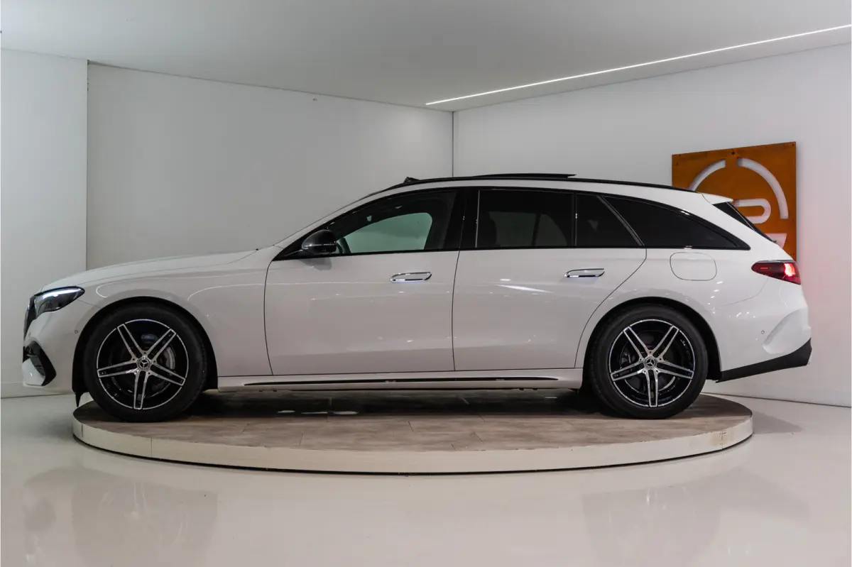 300 e Premium AMG 313PK | Pano | Sfeer | Trekhaak | Night | ACC&Dodehoek | Fabrieksgarantie