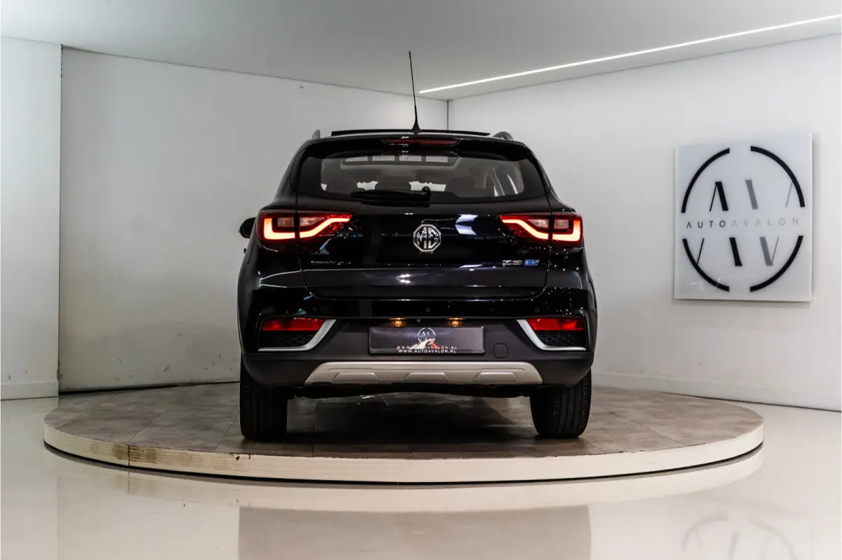 MG Luxury 45 kWh 143PK | Panoramadak | Keyless | Elektr. Stoelen | VOL! Garantie
