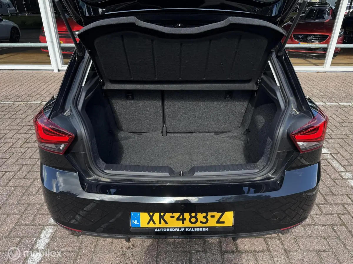 1.0 TSI FR Business Intense|Carplay|Stoelverwarming|Navigatie|
