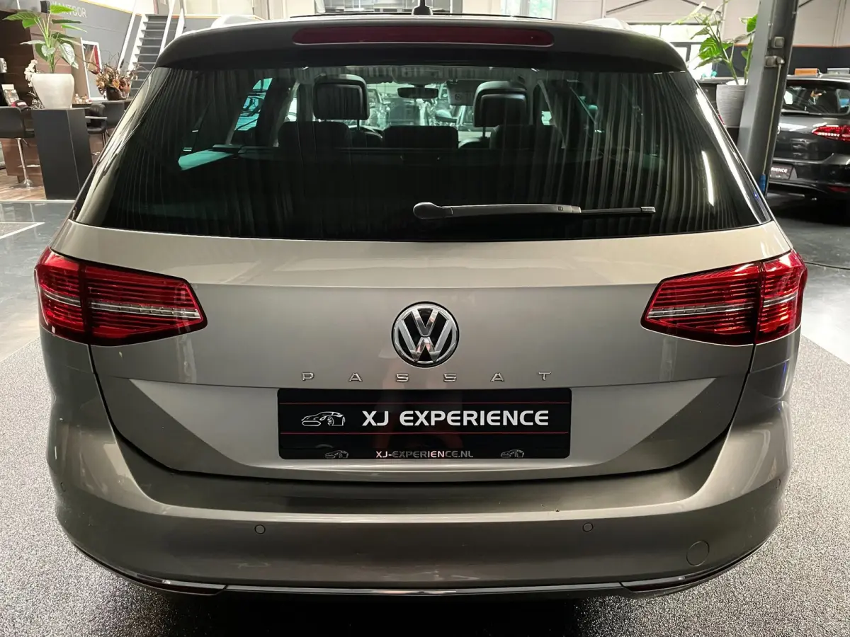 1.6 TDI Connected Plus PANO HUD LEER AUTOMAAT TREKH