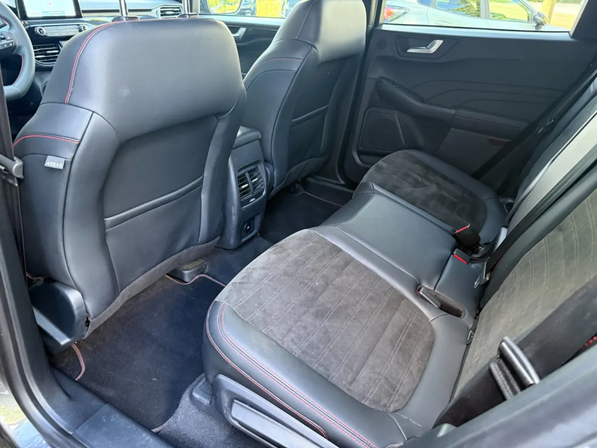 2.5 225pk PHEV ST-Line X Navi, B&O, AGR, Camera's, HUD, Winter pack, Elk. klep etc. etc.