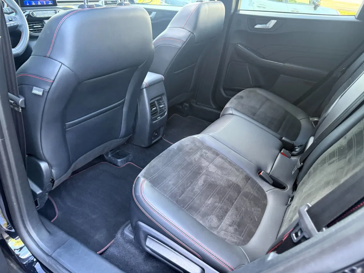 2.5 225pk PHEV ST-Line X Trekhaak, Panorama, Navi, Winter pack, B&O, Camera's etc. etc.