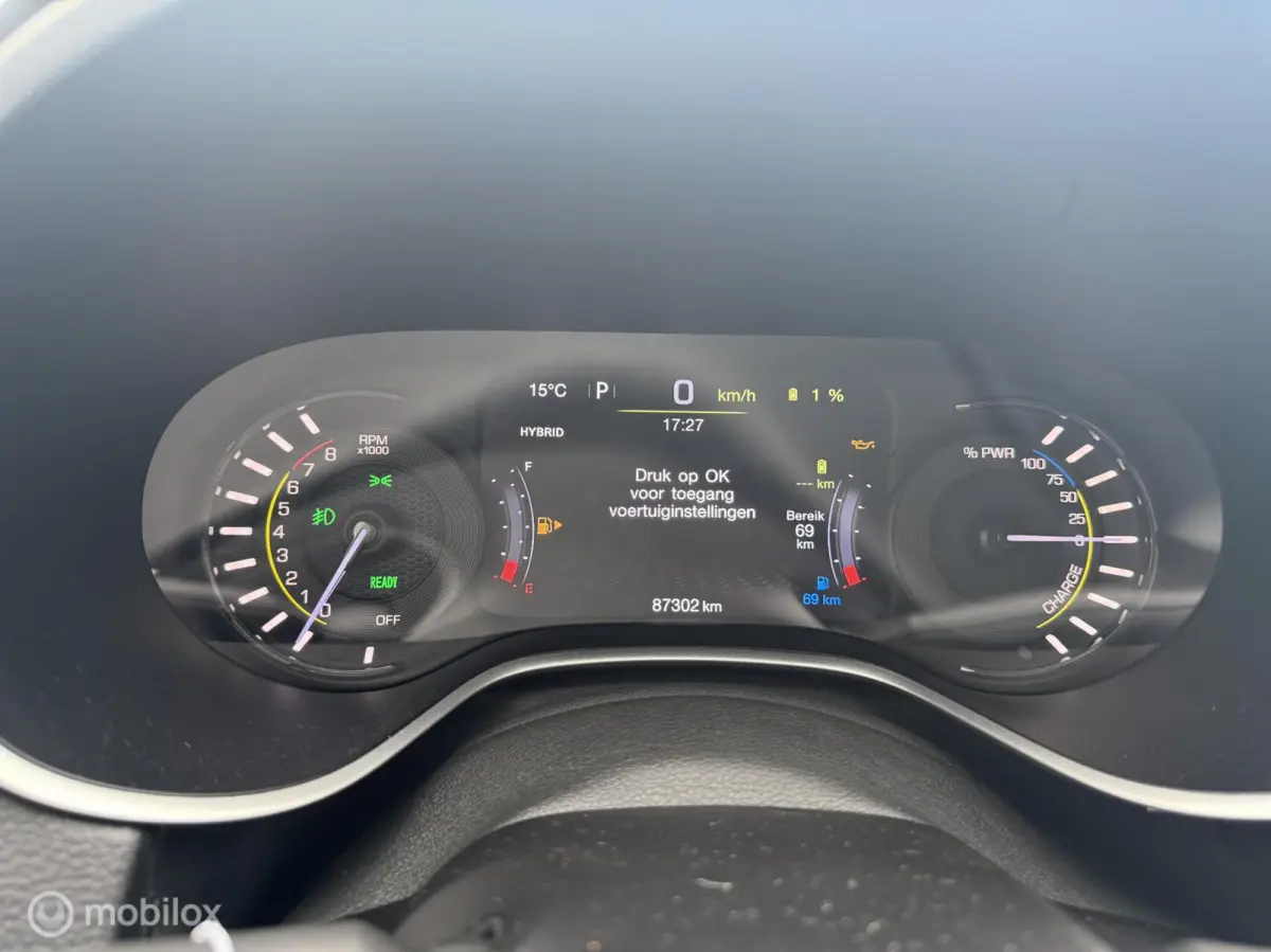 4xe 240 Plug-in Hybrid Trailhawk