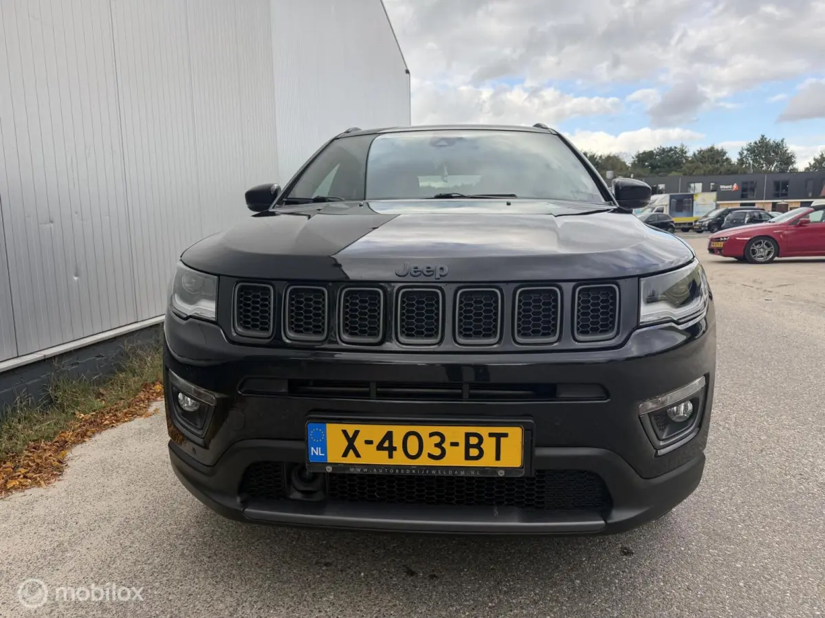 4xe 240 Plug-in Hybrid Trailhawk