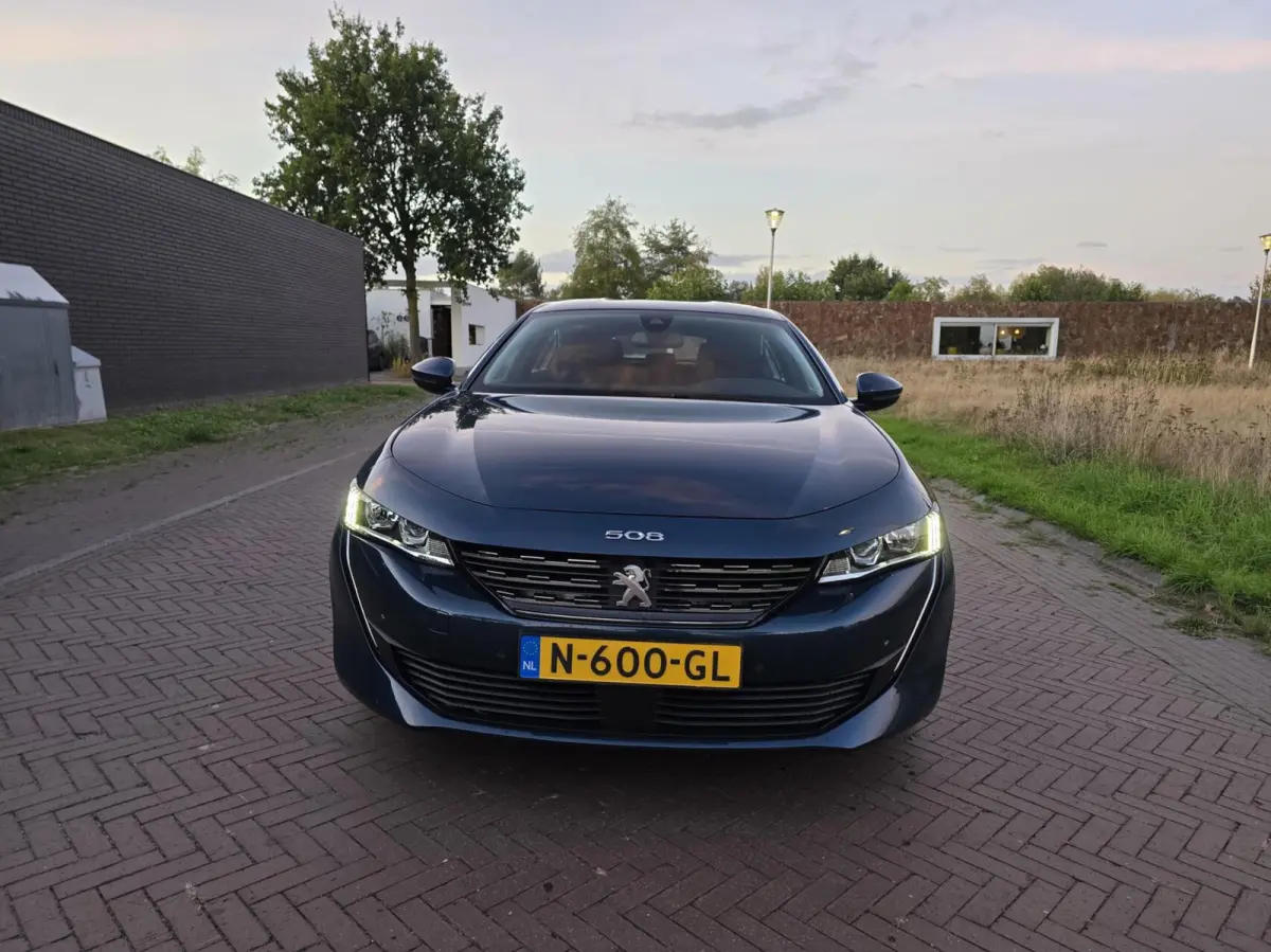 1.2 PureTech Blue Lease Active DB VV Navi/Camera/APK