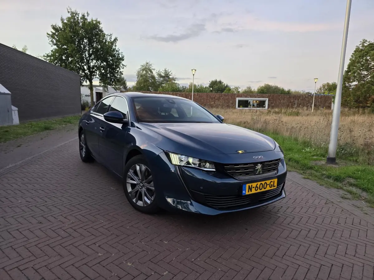 1.2 PureTech Blue Lease Active DB VV Navi/Camera/APK