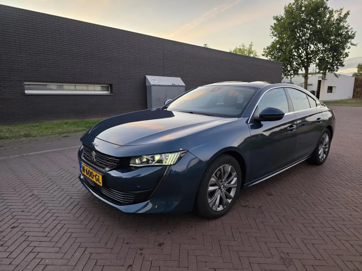 1.2 PureTech Blue Lease Active DB VV Navi/Camera/APK