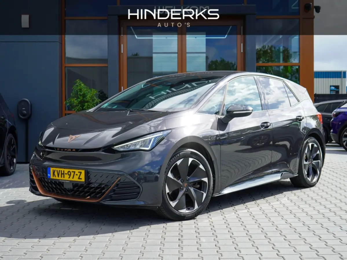 Performance 82 kWh | 97,53% SOH | Led | Camera | Travel assist