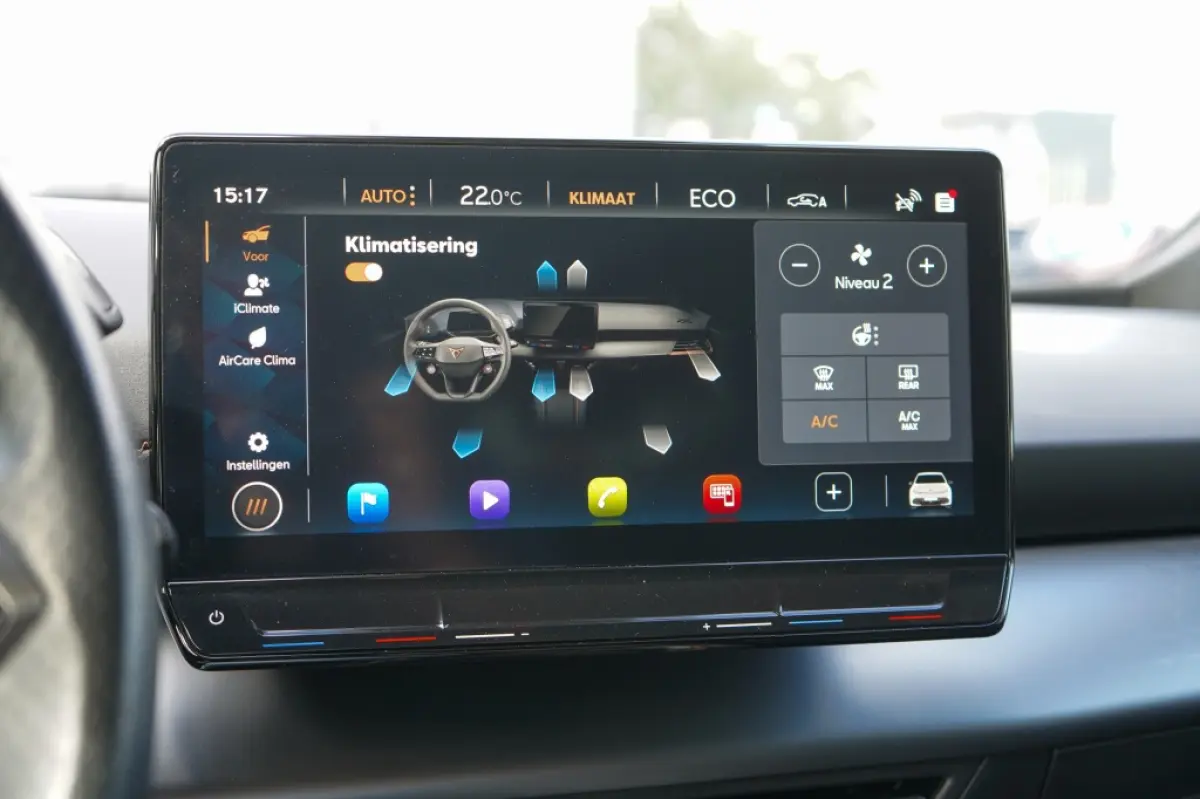Performance 82 kWh | 97,53% SOH | Led | Camera | Travel assist