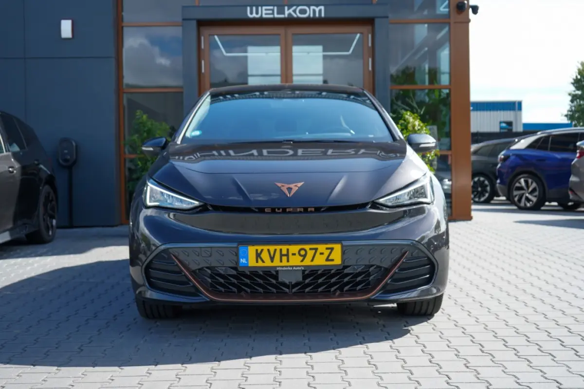 Performance 82 kWh | 97,53% SOH | Led | Camera | Travel assist