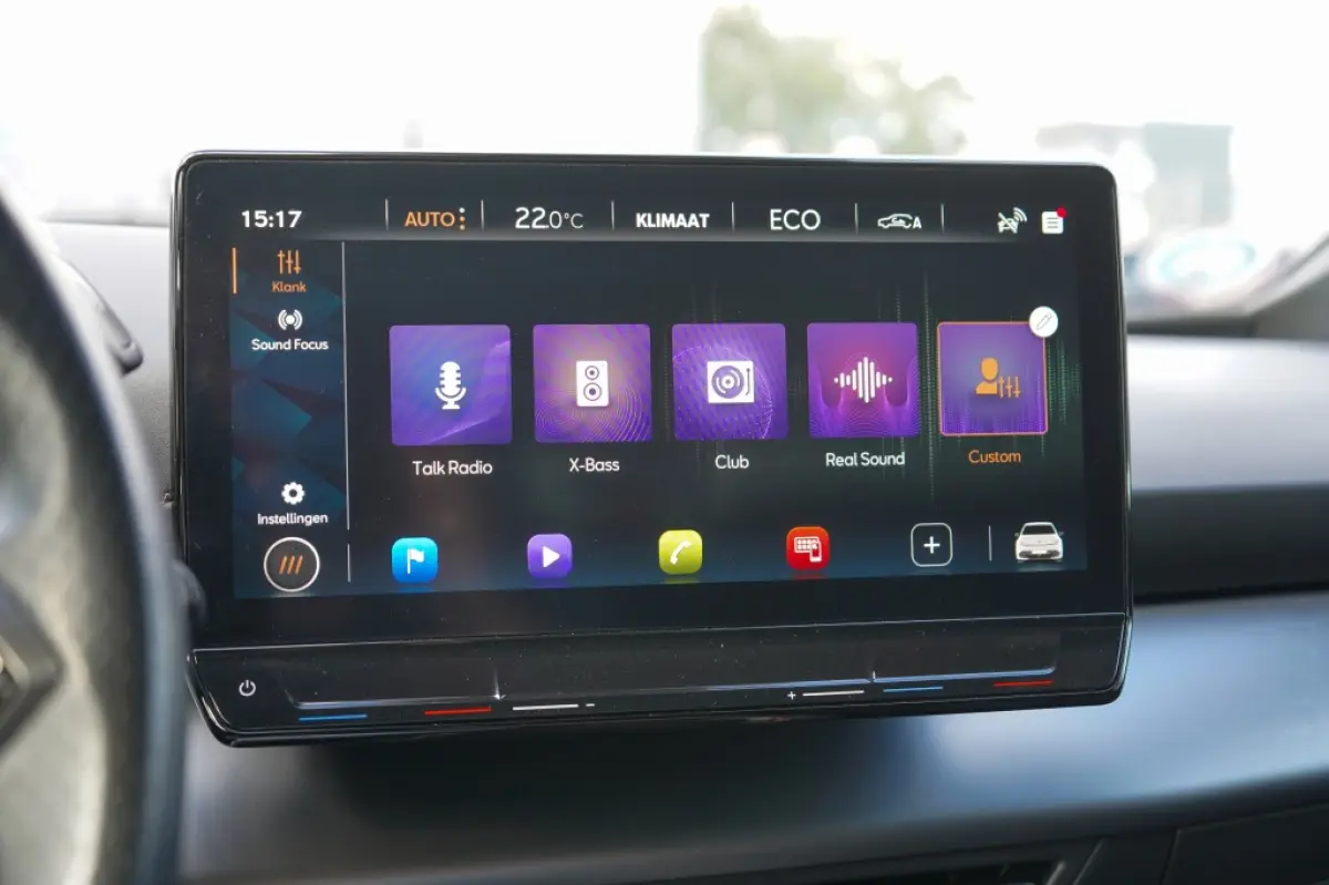 Performance 82 kWh | 97,53% SOH | Led | Camera | Travel assist