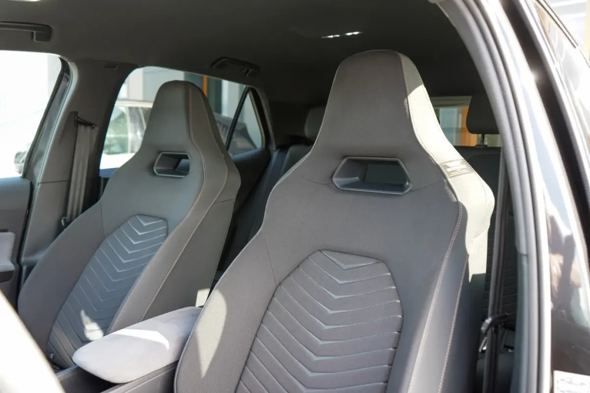 Performance 82 kWh | 97,53% SOH | Led | Camera | Travel assist
