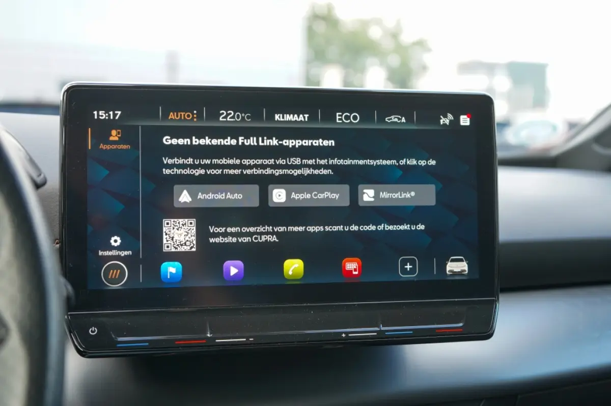 Performance 82 kWh | 97,53% SOH | Led | Camera | Travel assist