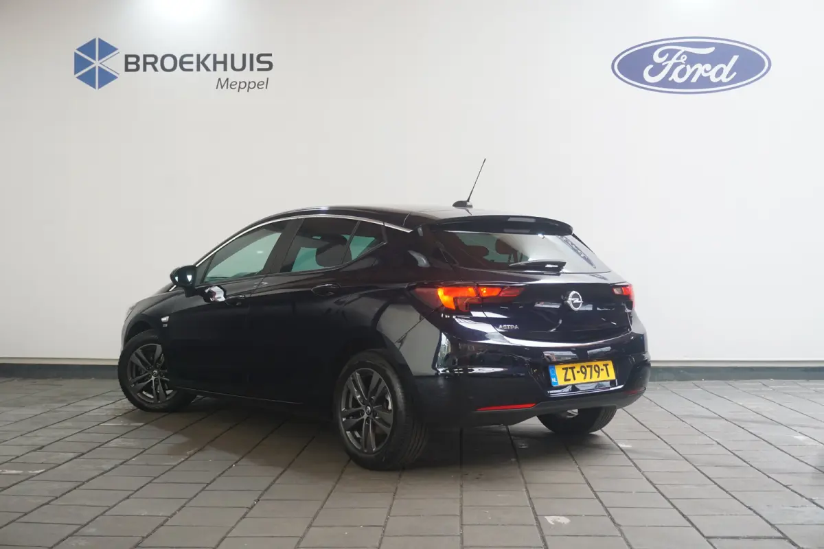 1.4 Turbo 120 Jaar Edition | Volledige Historie | Trekhaak Afneembaar | AGR-Stoelen | Climate Control | Navigatie | 1450kg Trekgewicht |