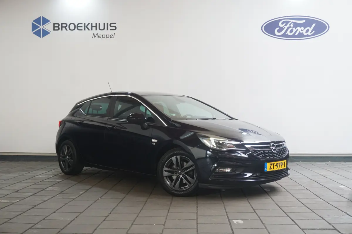 1.4 Turbo 120 Jaar Edition | Volledige Historie | Trekhaak Afneembaar | AGR-Stoelen | Climate Control | Navigatie | 1450kg Trekgewicht |