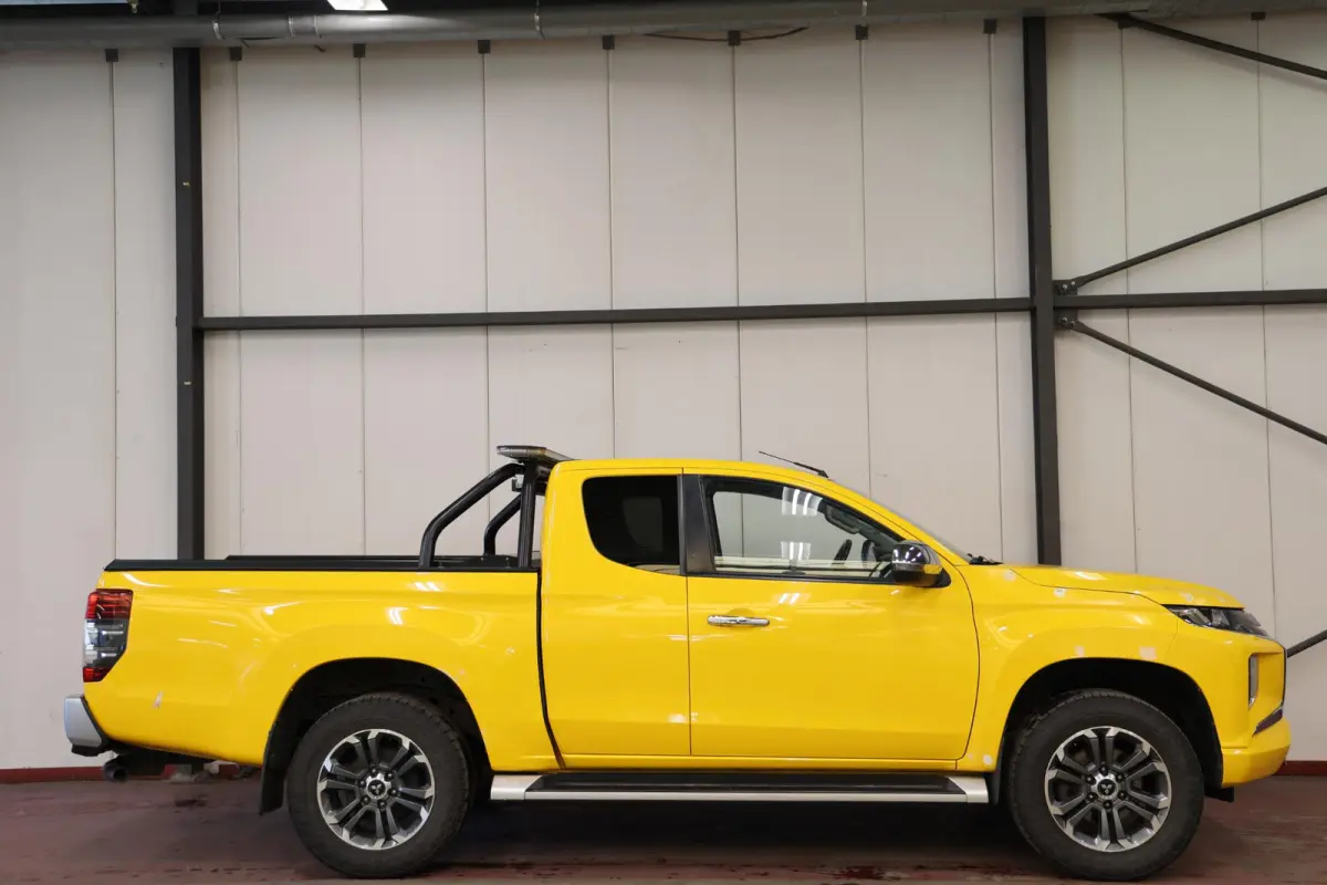 2.2 DI-D Intense 4X4 4WD TREKHAAK