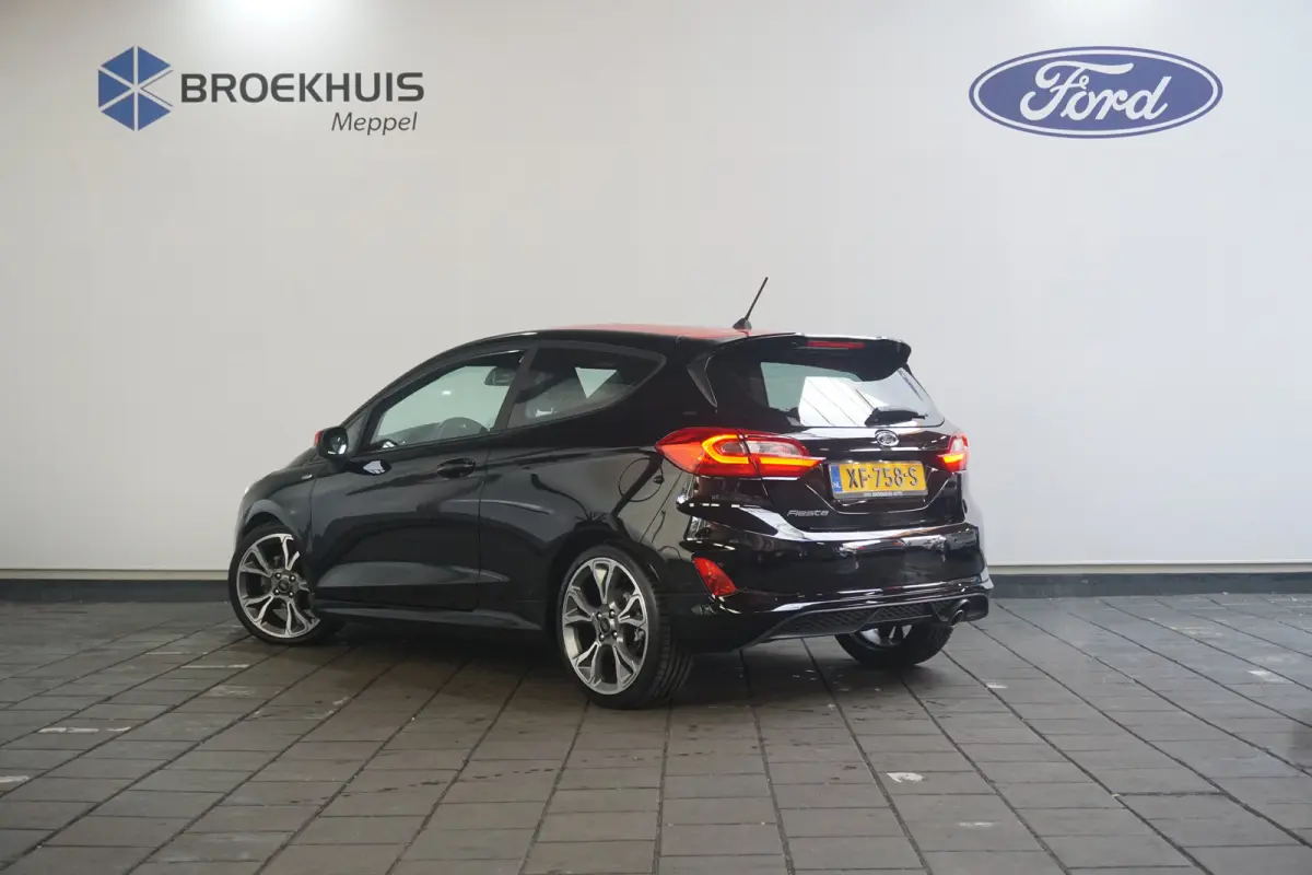 1.0 EcoBoost ST-Line | 125 pk! | Half Leder | Winter Pakket | DAB | Climate Control | Navigatie |