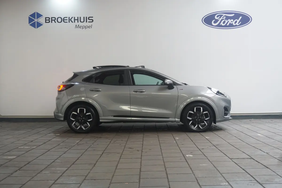 1.0 EcoBoost ST-Line X Automaat | Compleet! | Panoramadak | Adaptive Cruise | Dode Hoek Detectie | Winter Pakket | Elektrische Kofferklep |