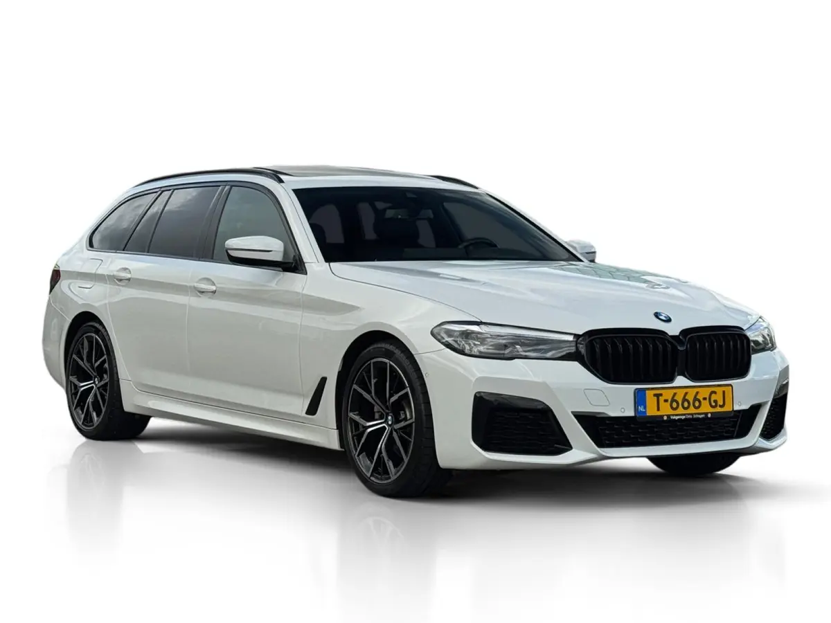 520i M-sport ✅ Pano ✅ Trekhaak ✅ Leder