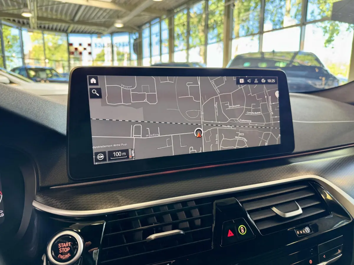 520i M-sport ✅ Pano ✅ Trekhaak ✅ Leder