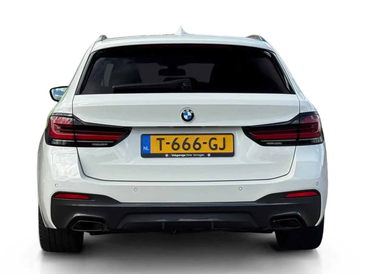 520i M-sport ✅ Pano ✅ Trekhaak ✅ Leder