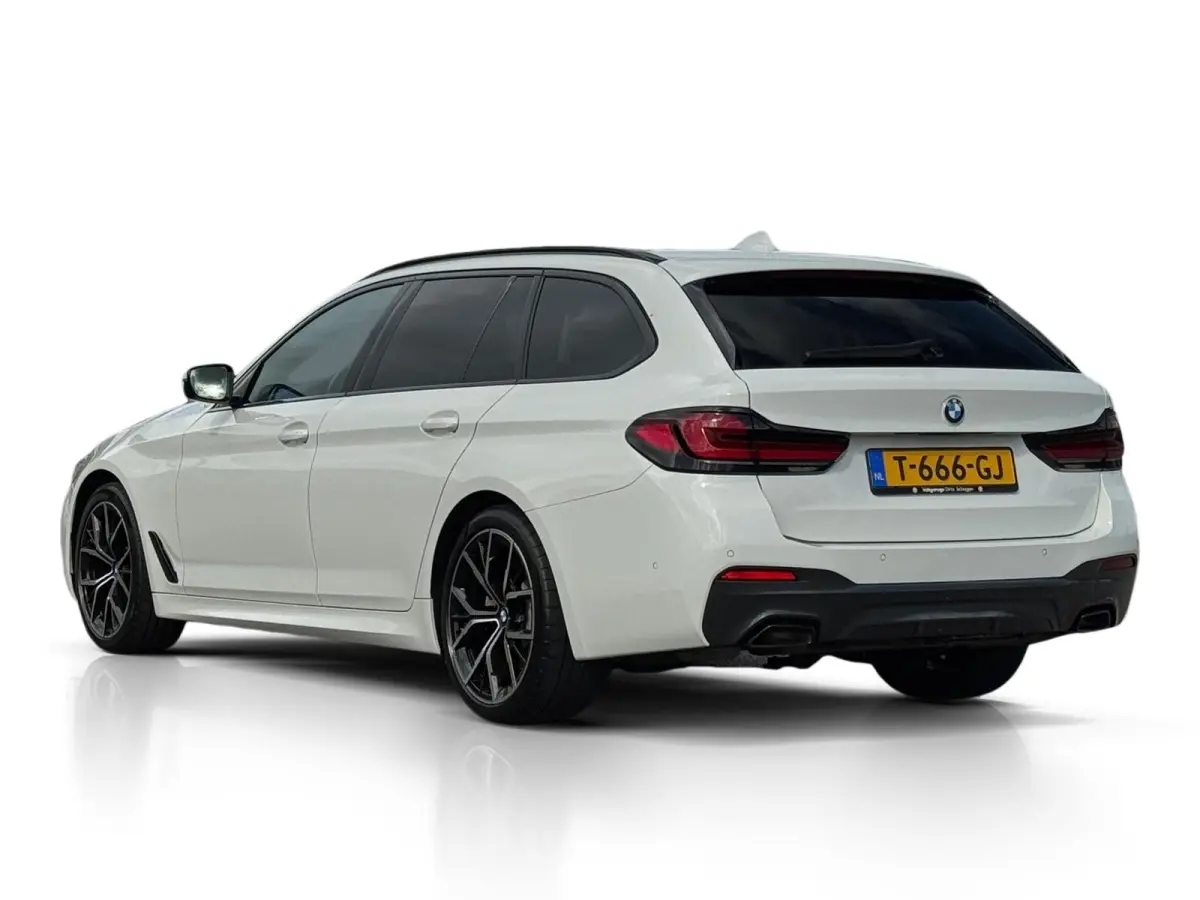 520i M-sport ✅ Pano ✅ Trekhaak ✅ Leder
