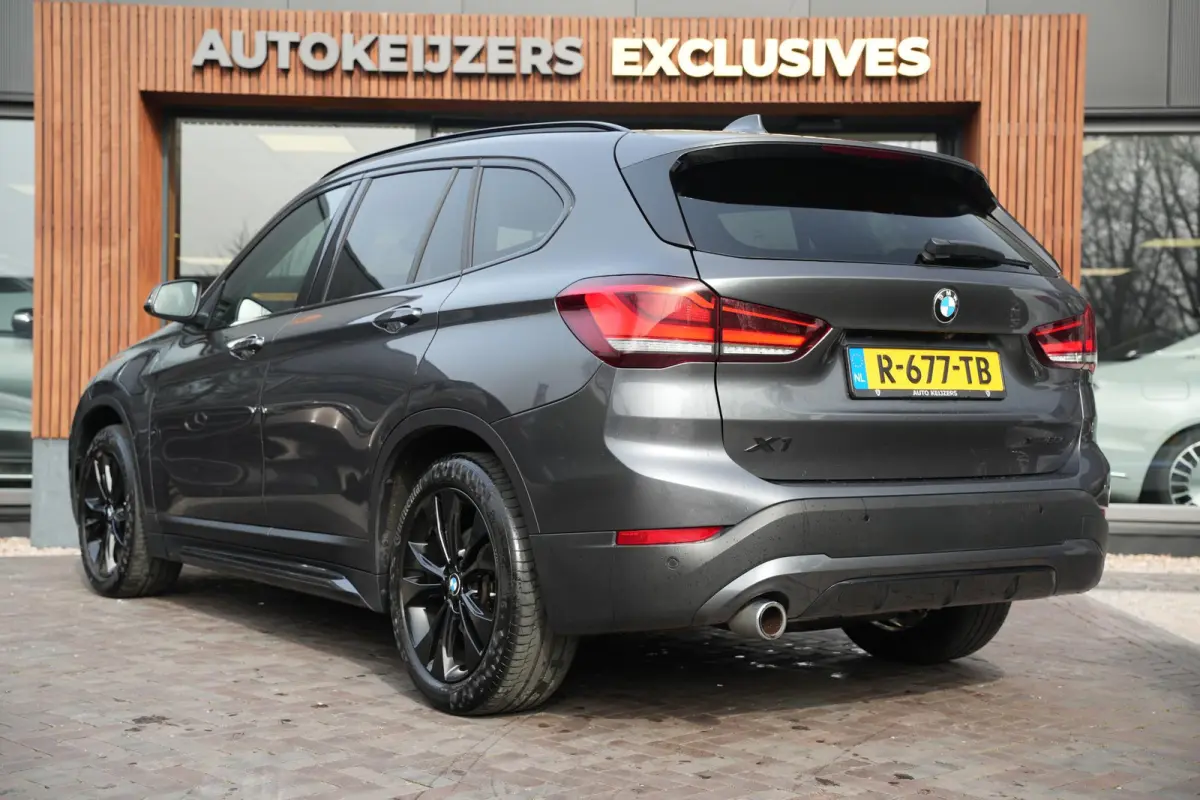 xDrive25e High Executive Panoramadak Adapt Cruise Headup Harman/Kardon Memory