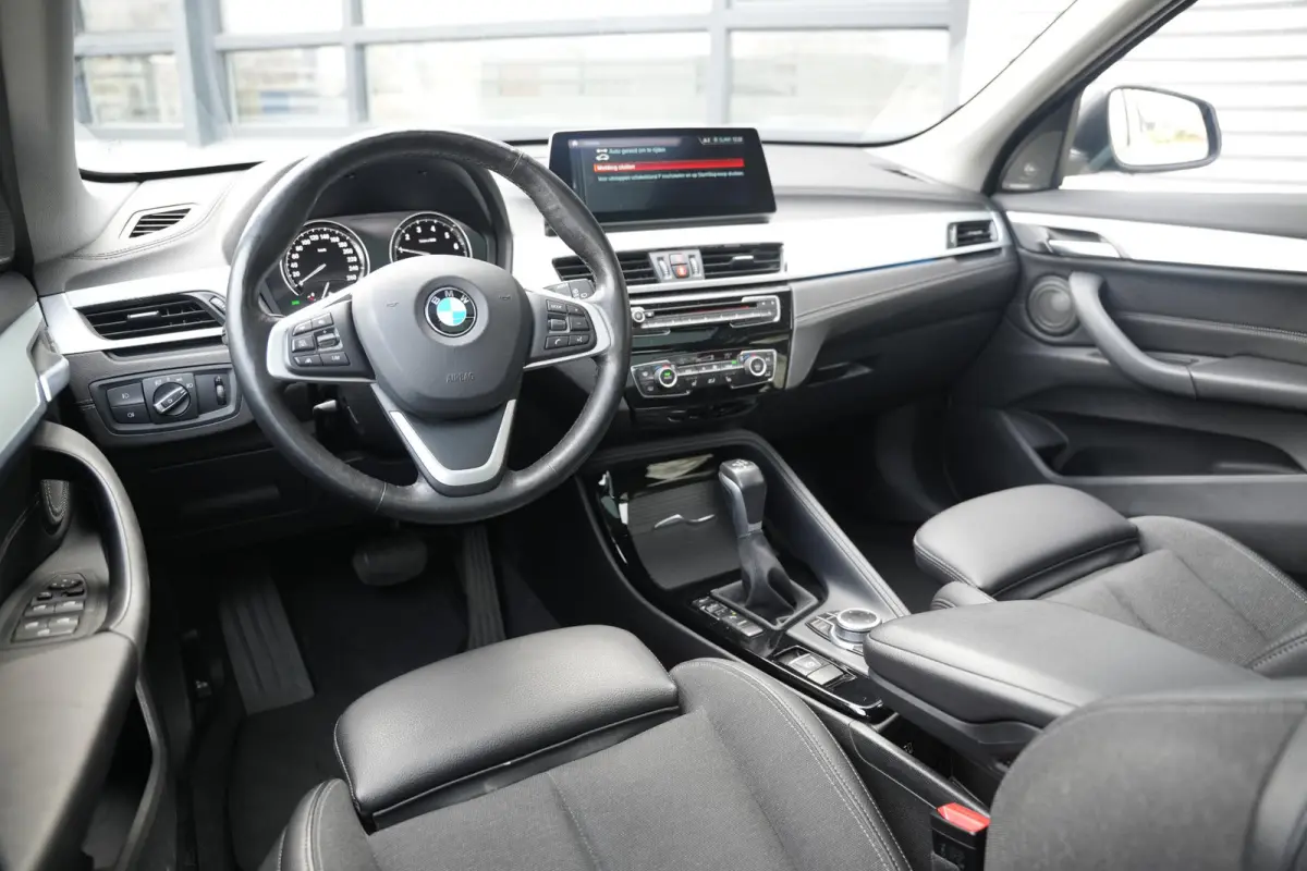 xDrive25e High Executive Panoramadak Adapt Cruise Headup Harman/Kardon Memory