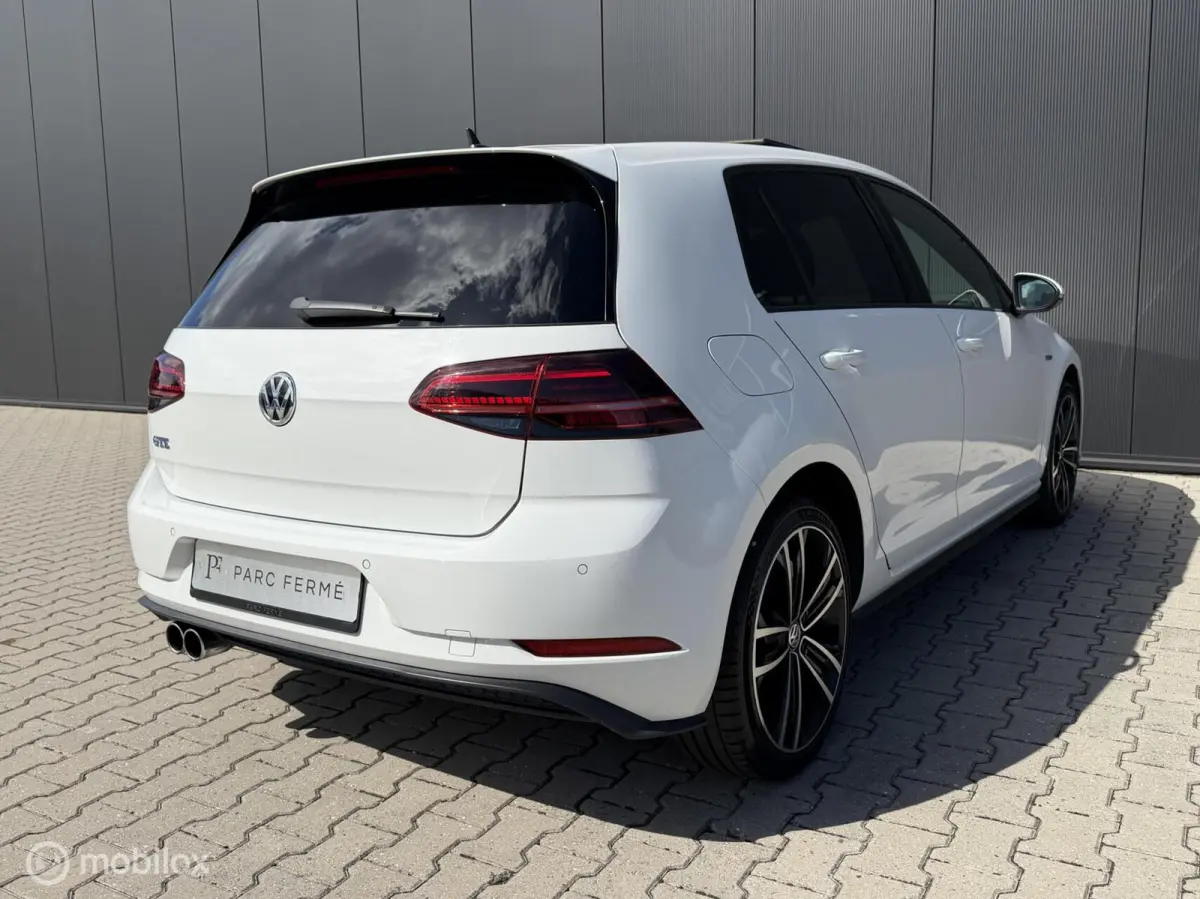 1.4 TSI PHEV GTE/Pano/Virtual/1e eig/ACC/Cam