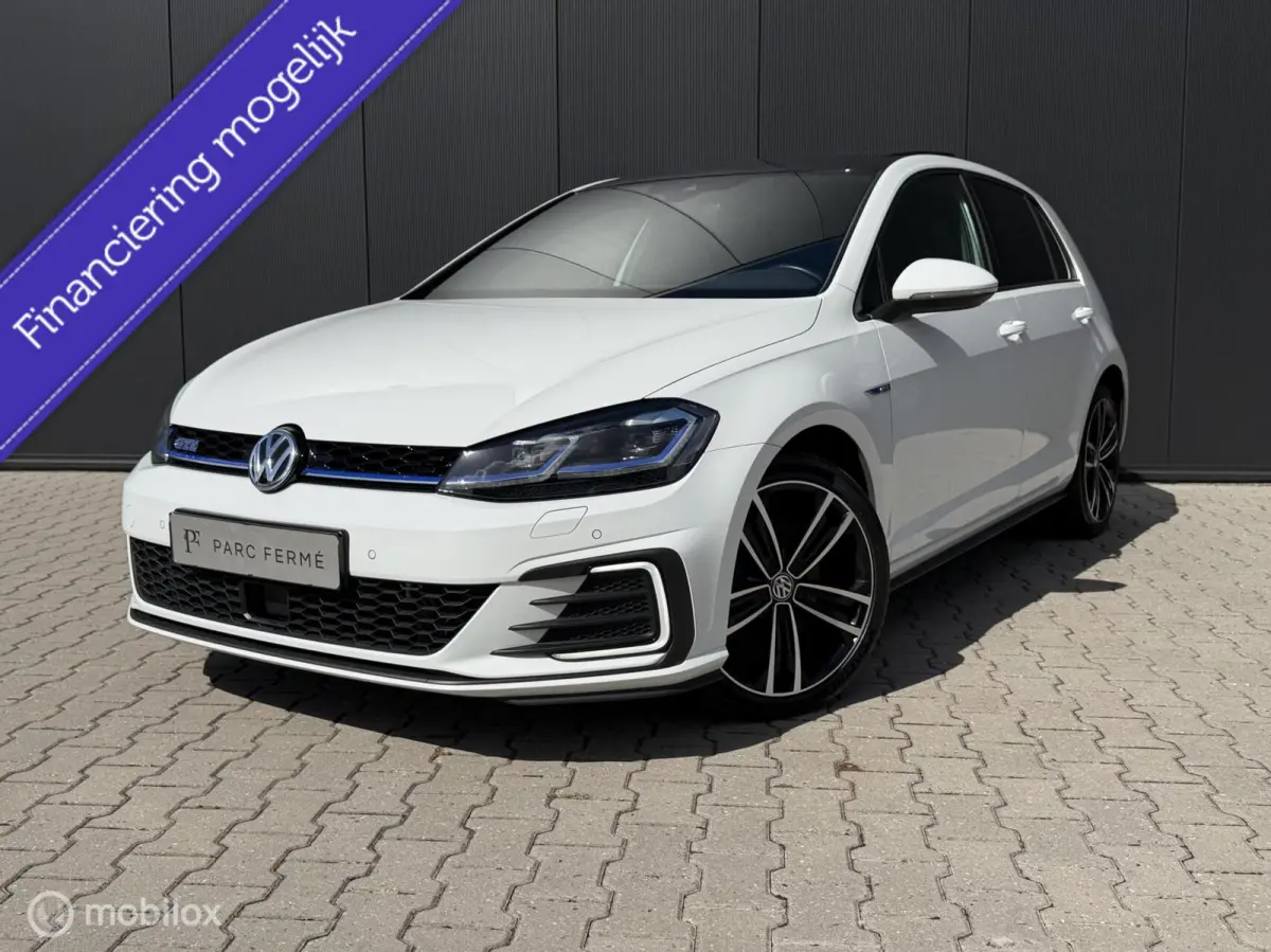 1.4 TSI PHEV GTE/Pano/Virtual/1e eig/ACC/Cam
