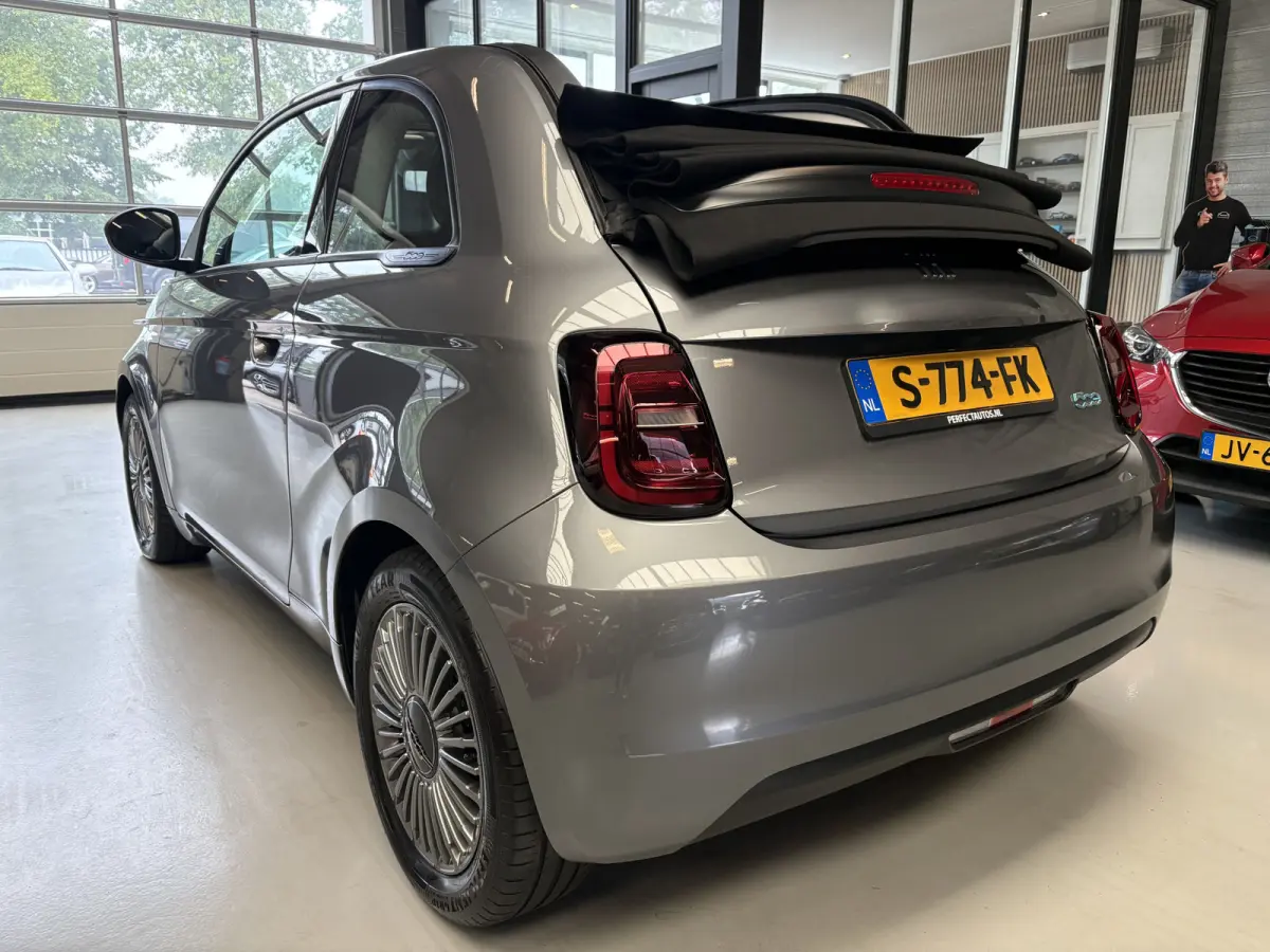 Icon 42 kWh Cruise, Cabrio, Carplay