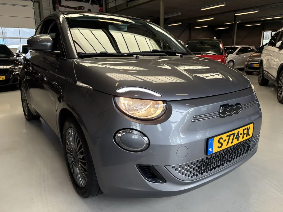 Icon 42 kWh Cruise, Cabrio, Carplay