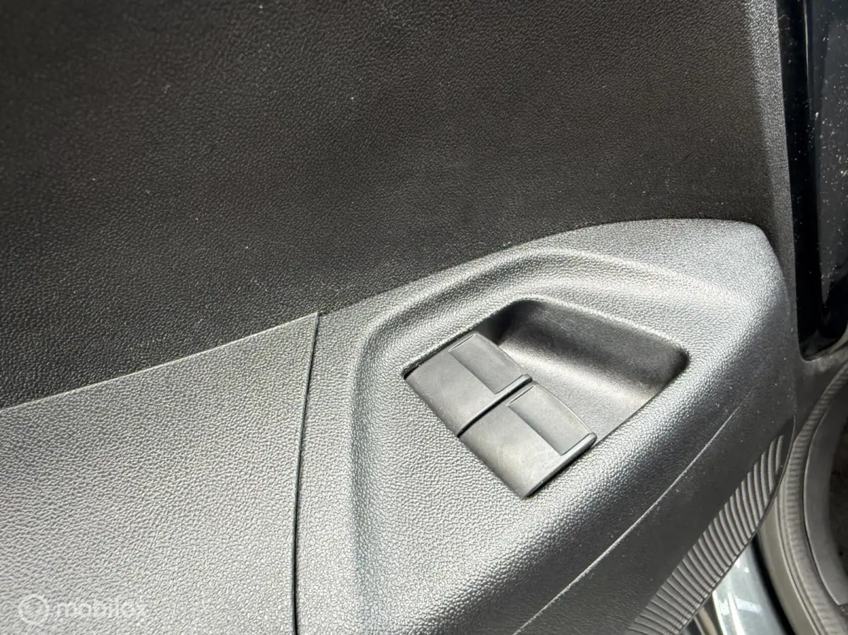 1.0 e-VTi Selection Cabrio NIEUWSTAAT