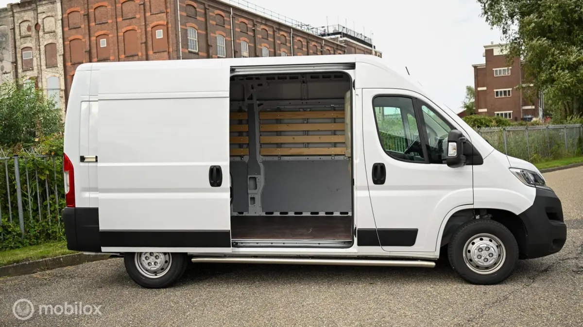 bestel 2.2 BlueHDi 120 PK L2H2 3.3t