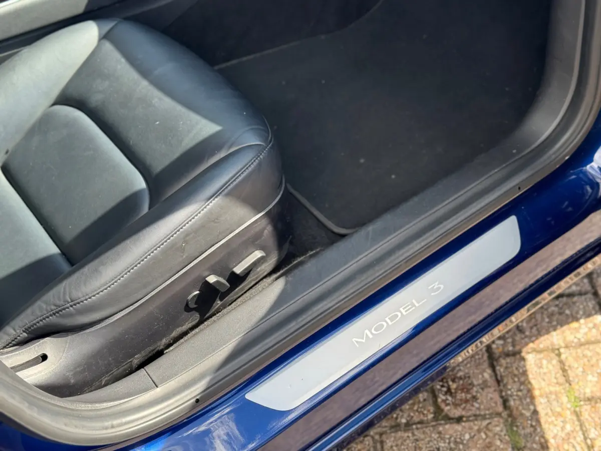 Performance AWD 75 kWh 2019 AUT NAVI BTW NAP!