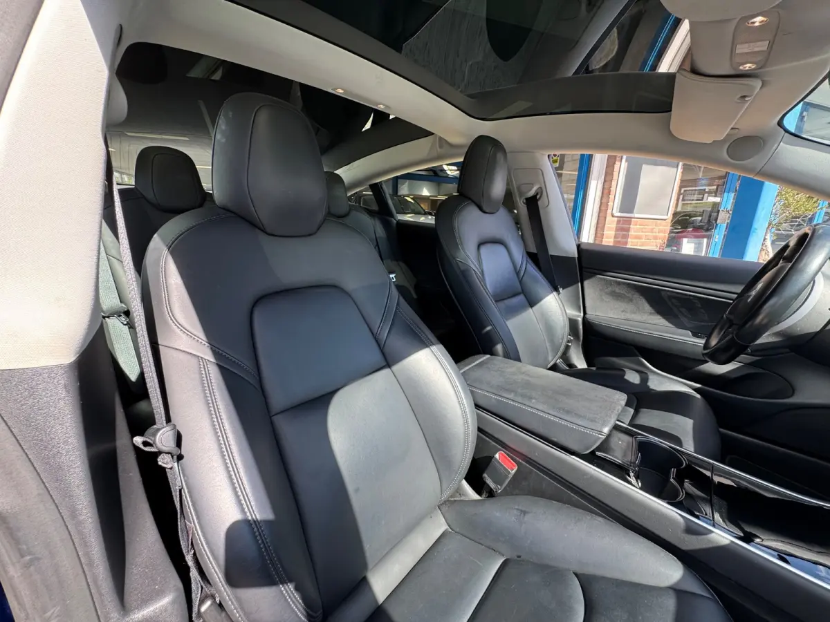 Performance AWD 75 kWh 2019 AUT NAVI BTW NAP!