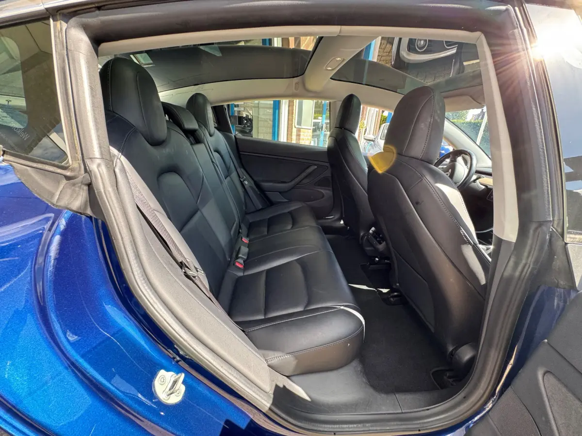 Performance AWD 75 kWh 2019 AUT NAVI BTW NAP!