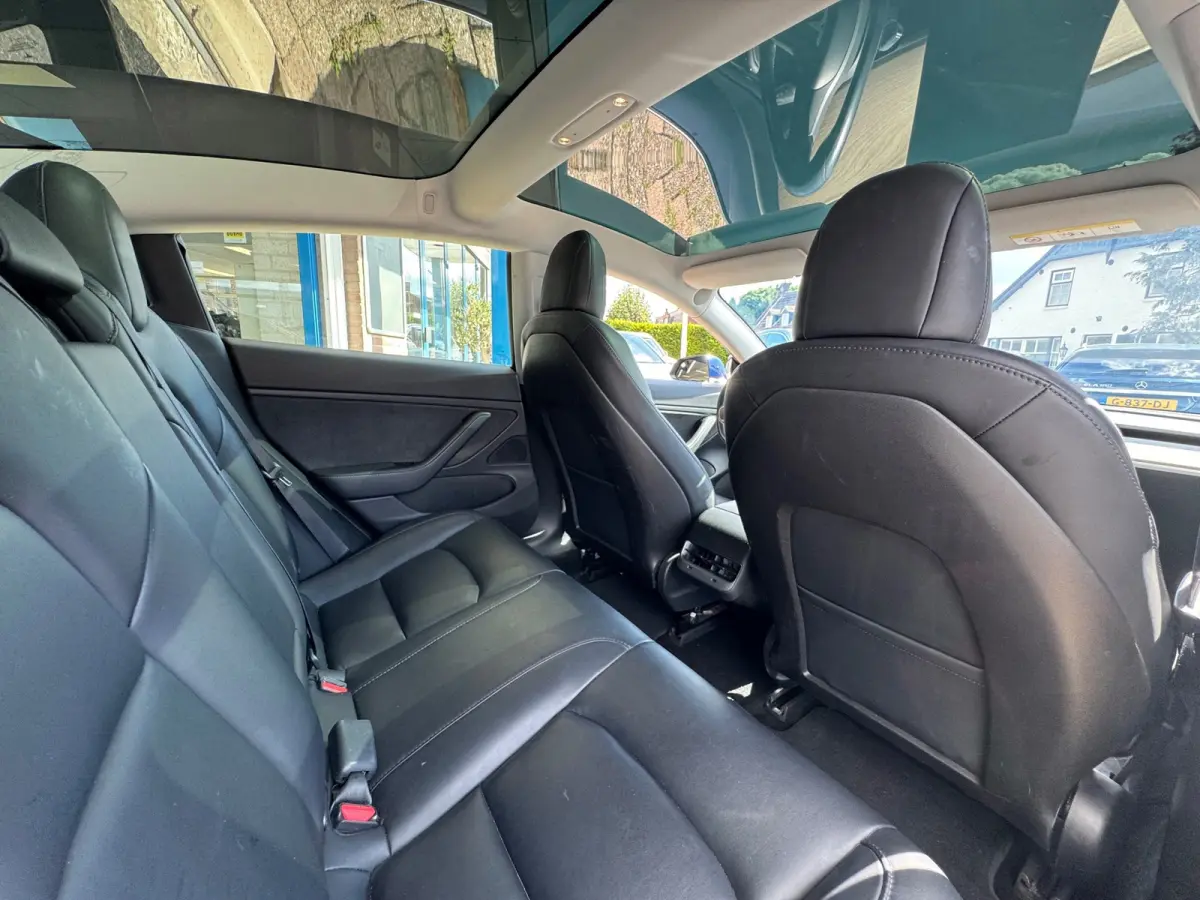 Performance AWD 75 kWh 2019 AUT NAVI BTW NAP!