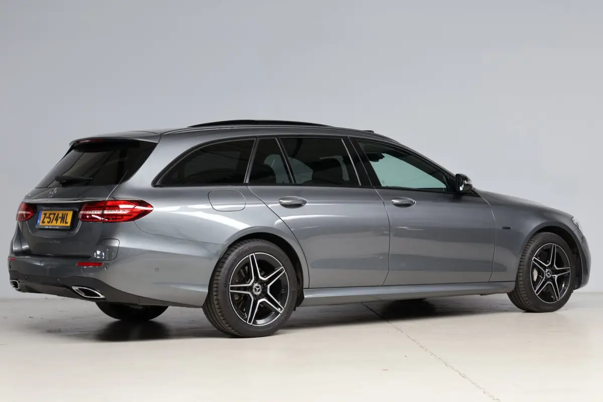 300 e AMG Line | panoramadak | burmester | elek. stoelen | leder | dodehoek detectie | apple carplay