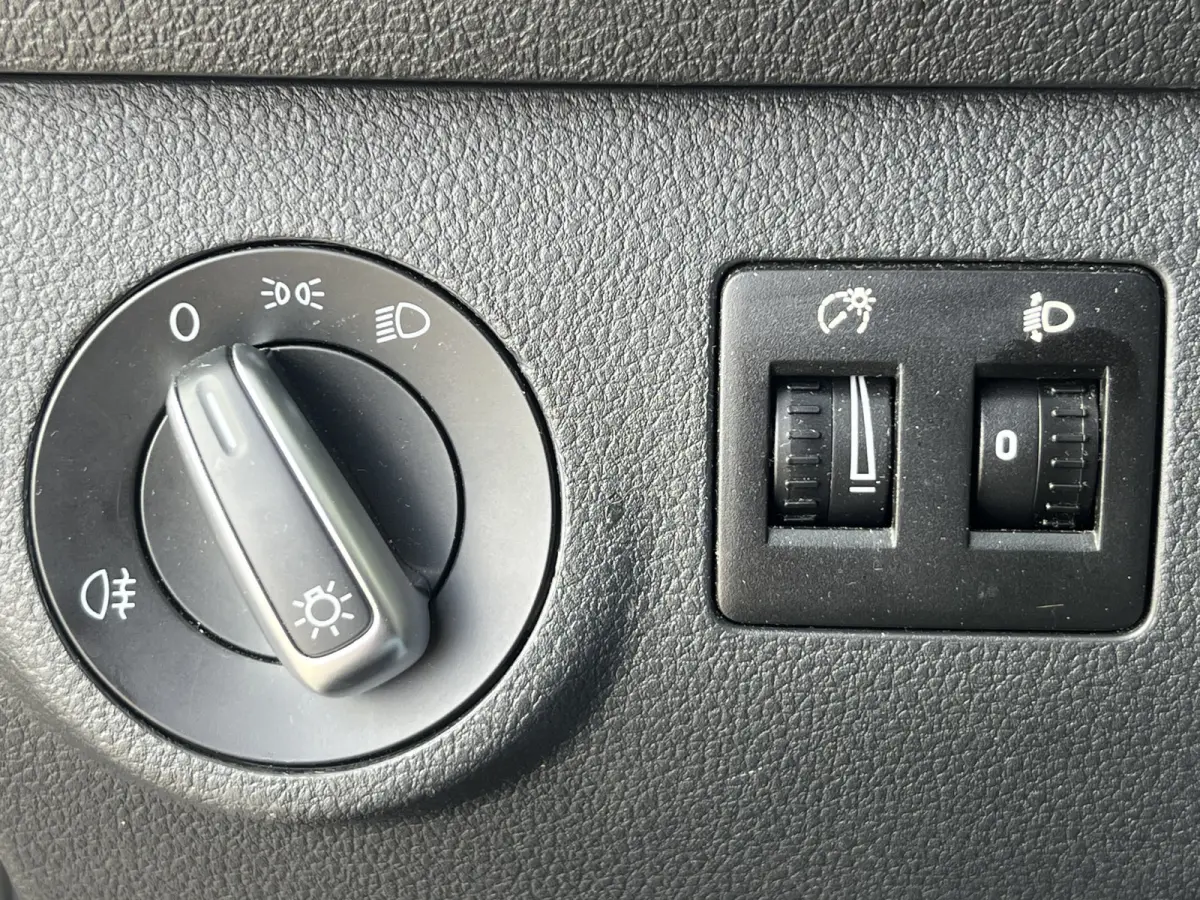 2.0 TDI L1H1 BMT | R | AUTOMAAT | LMV 17'' | PDC | CLIMATE CONTROL | BLUETOOTH