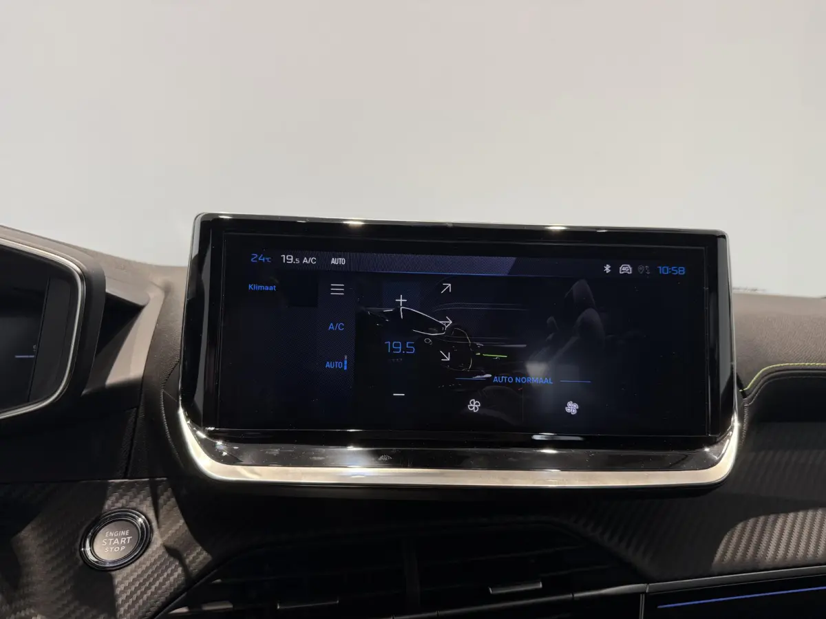 1.2 Hybrid 145 e-DCS6 GT | APPLE CARPLAY & ANDROID AUTO | CAMERA VOOR EN ACHTER | MASSAGE STOEL | STOELVERWARMING | DEMO AUTO |