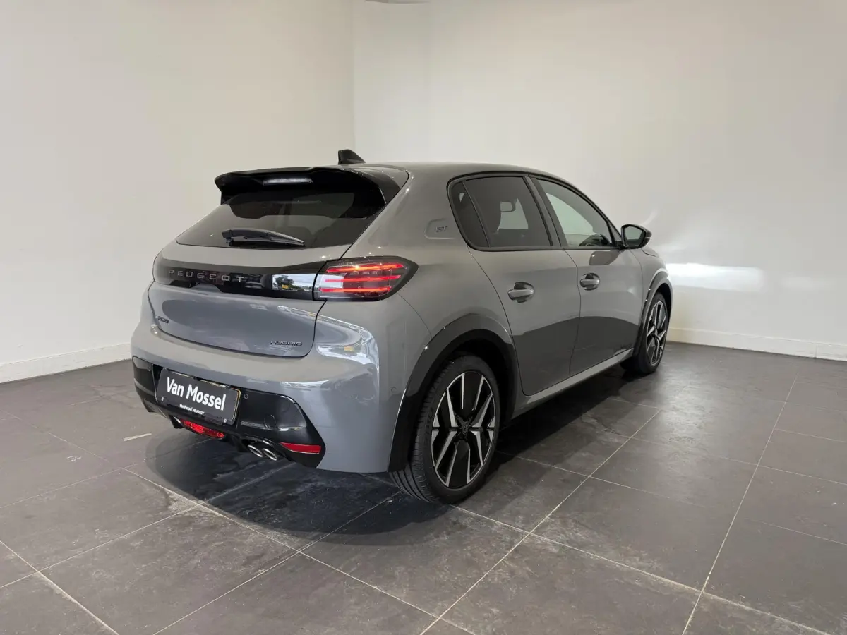 1.2 Hybrid 145 e-DCS6 GT | APPLE CARPLAY & ANDROID AUTO | CAMERA VOOR EN ACHTER | MASSAGE STOEL | STOELVERWARMING | DEMO AUTO |