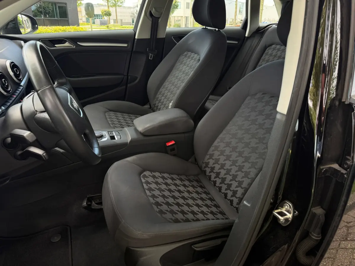 1.2 TFSI Adrenalin Sport