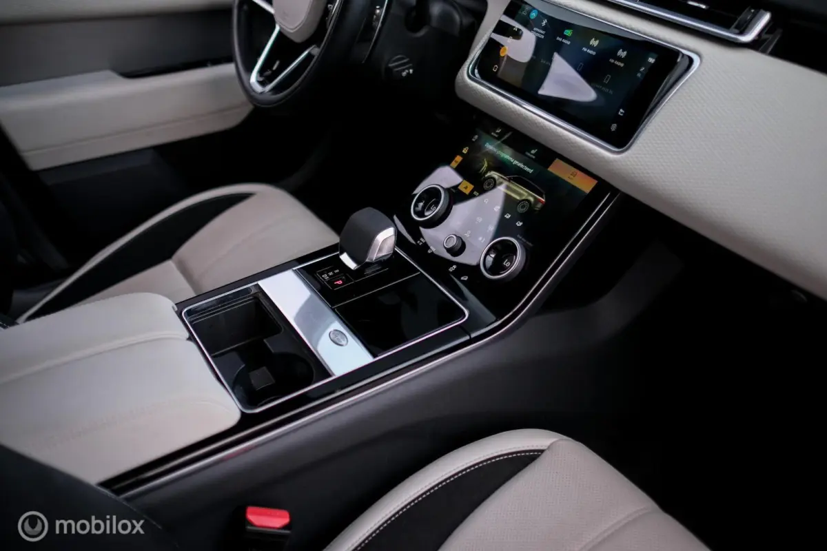 2.0 D200 R-Dynamic HSE | Grijskenteken | Bedrijfswagen | Cold Climate pack | 2022 | BTW auto | Zeer mooi | Camera | Leder Alcantara |