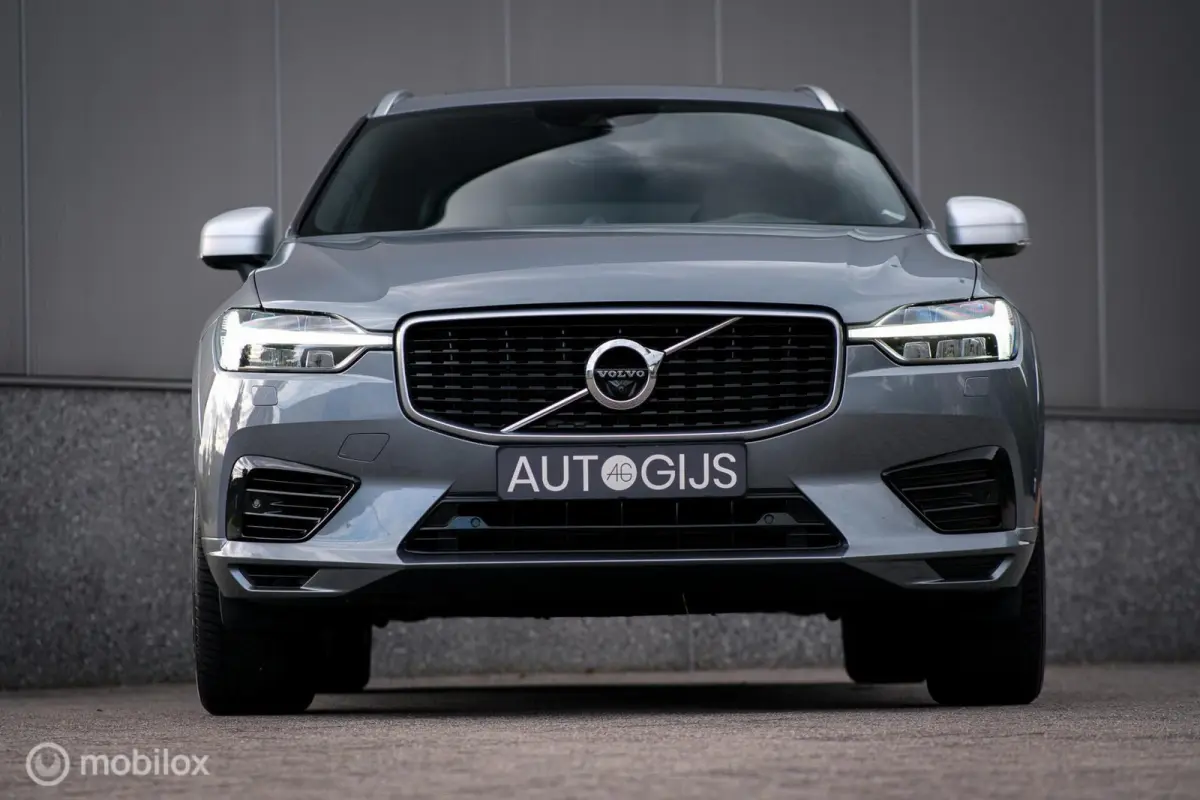 2.0 T8 Twin Engine AWD R-Design | B&W audio | Trekhaak | 360 camera | ACC | Pilot assist | Panoramadak | Stoelkoeling | Sportleder | Memory | Rijklaarprijs |
