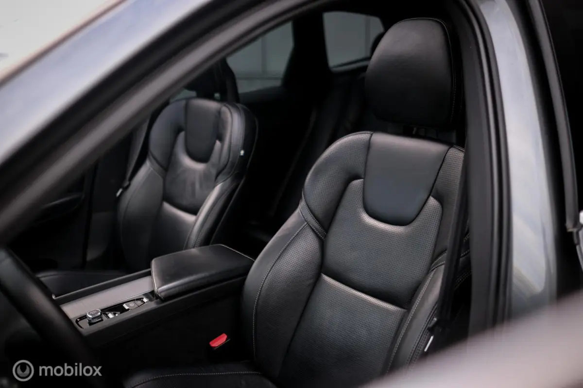 2.0 T8 Twin Engine AWD R-Design | B&W audio | Trekhaak | 360 camera | ACC | Pilot assist | Panoramadak | Stoelkoeling | Sportleder | Memory | Rijklaarprijs |