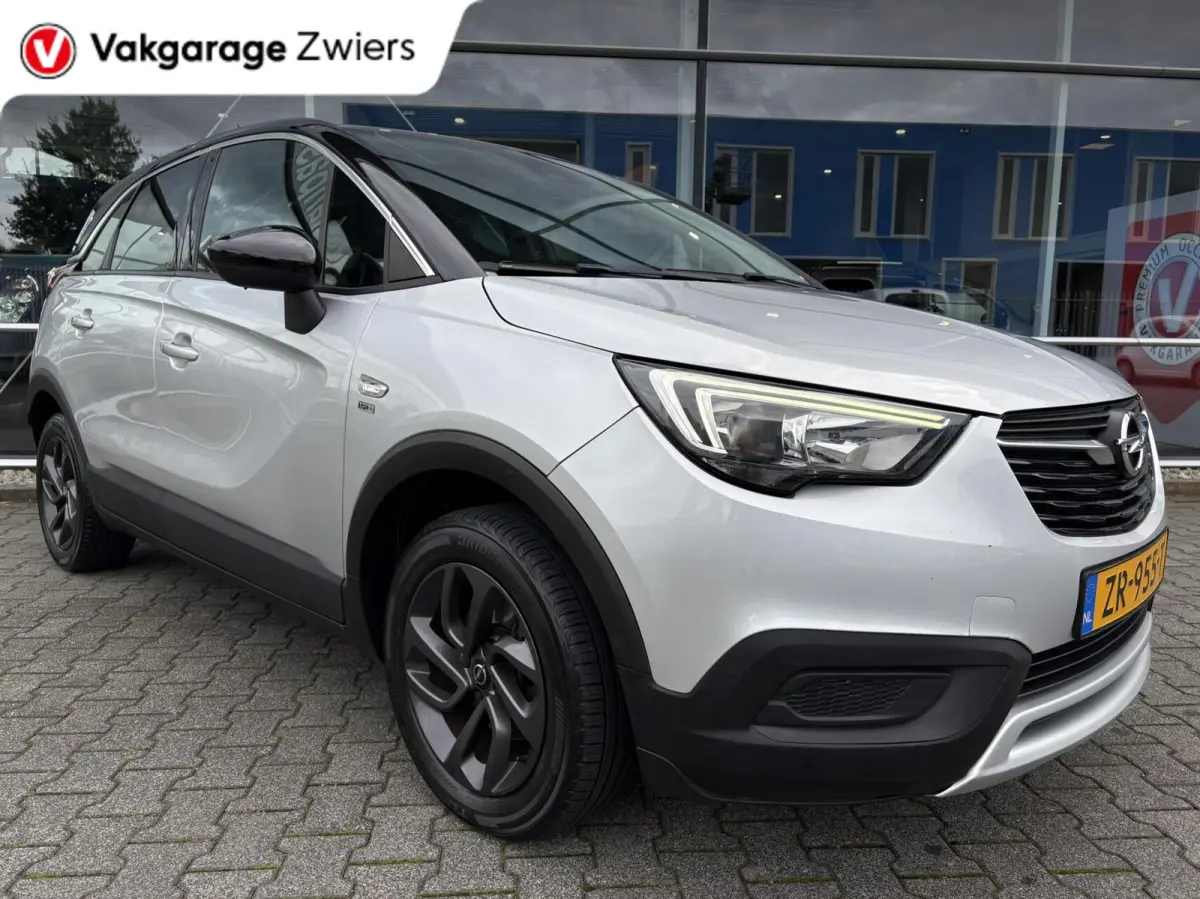 1.2 Turbo 120 Jaar Edition Cruise|Carplay|Airco.